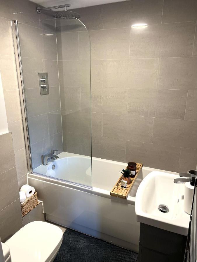 Franklin Suite - Reading City Centre - Free Parking - Close To Station Екстер'єр фото